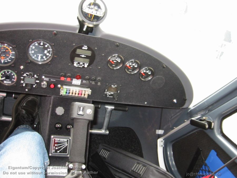 101-0137_IMG C42 Cockpit
